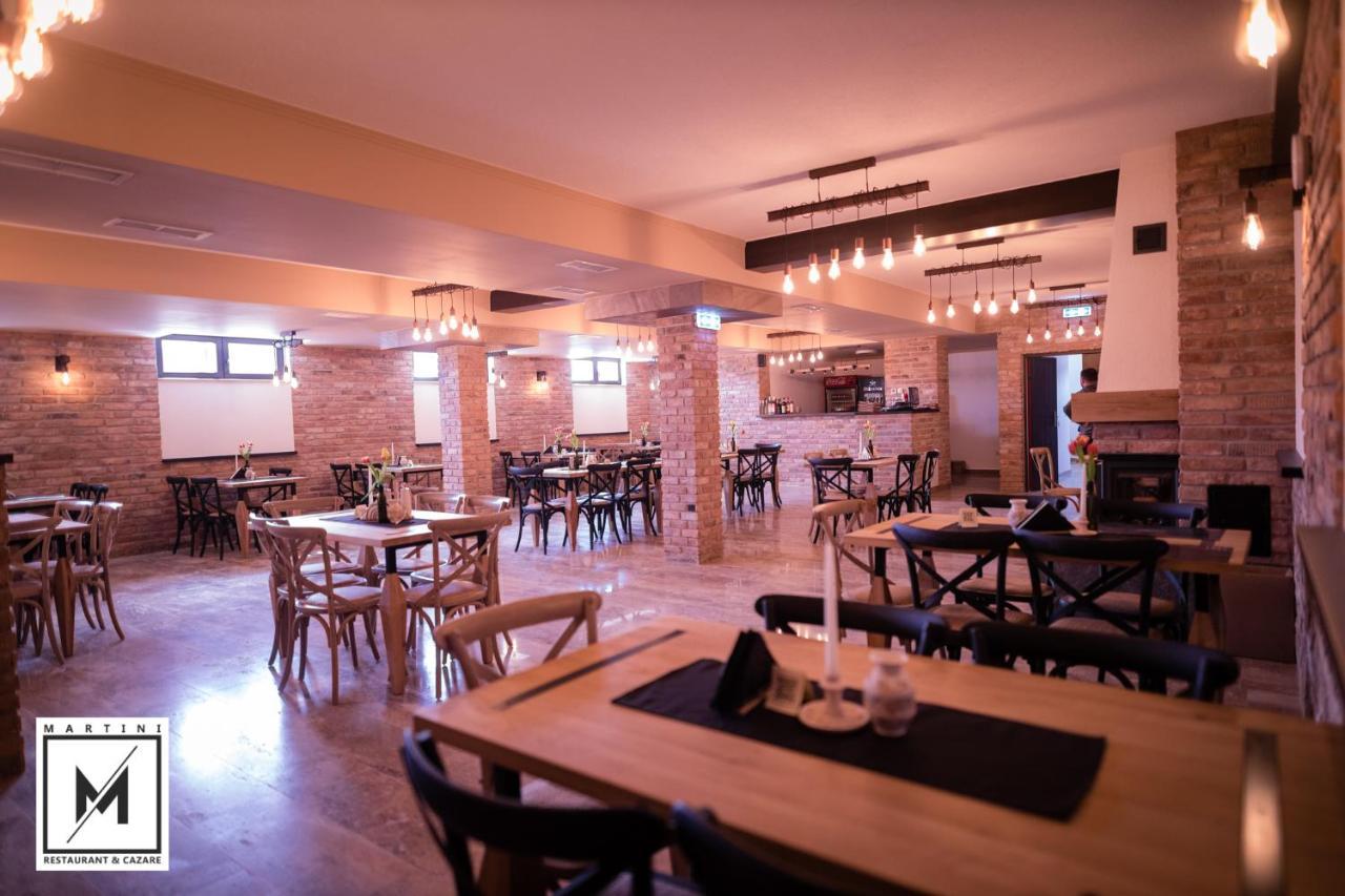 Martini Restaurant & Cazare Sebesel Extérieur photo